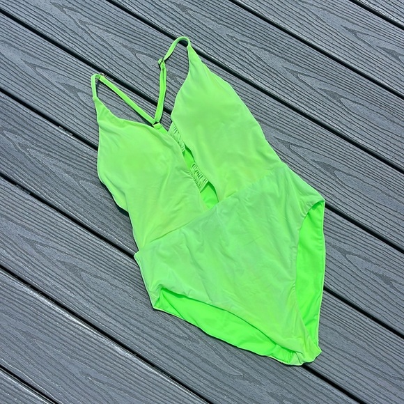 ☀️ Bright Green One Piece Bathing Suit - Picture 1 of 6